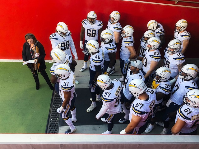 港的首发阵 港的首发阵